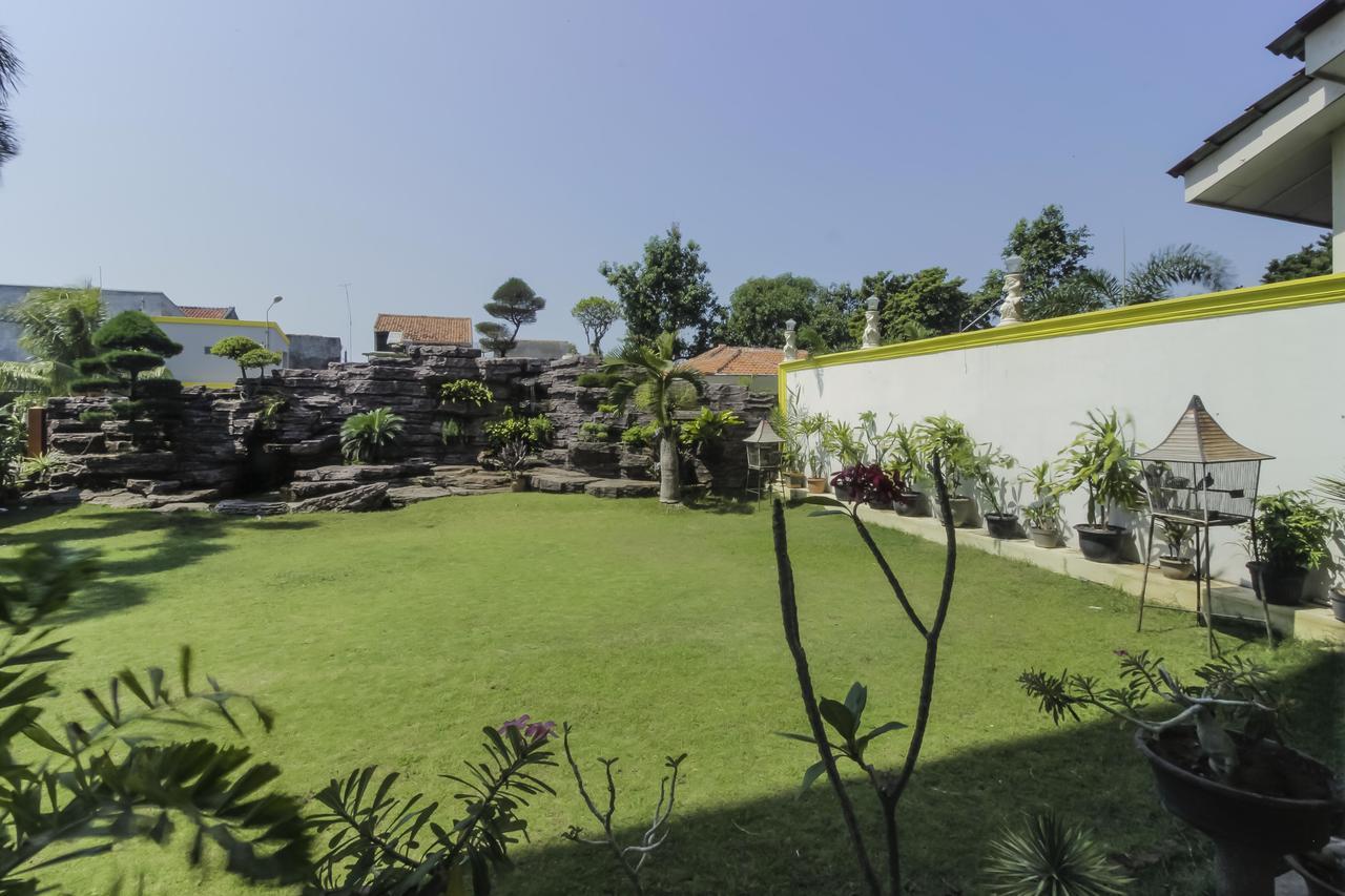 Reddoorz Plus Near Grage City Mall Cirebon Exterior foto